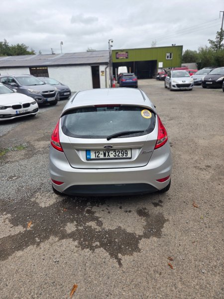 2012 Ford Fiesta - photo 11