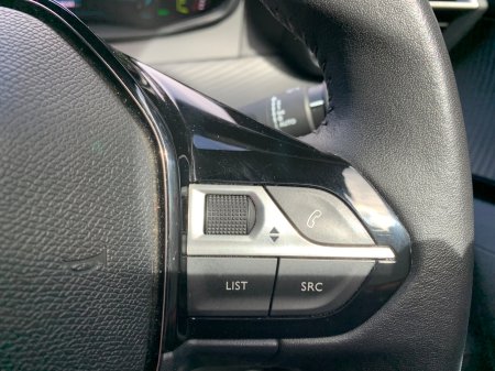 2023 Peugeot 2008 - photo 28