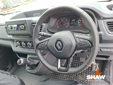 2025 Renault Trafic - photo 9