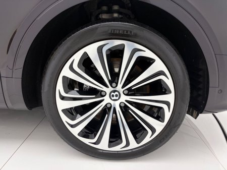 2022 Bentley Bentayga - photo 10