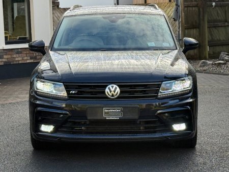 2020 Volkswagen Tiguan - photo 2
