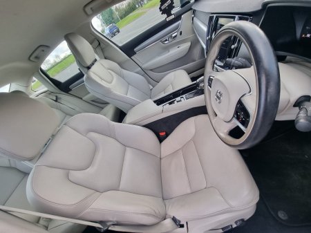 2017 Volvo S90 - photo 29
