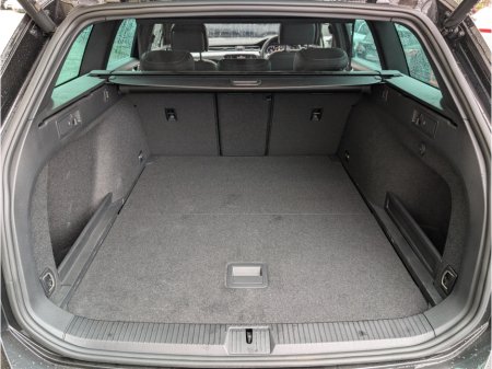 2023 Volkswagen Passat - photo 8