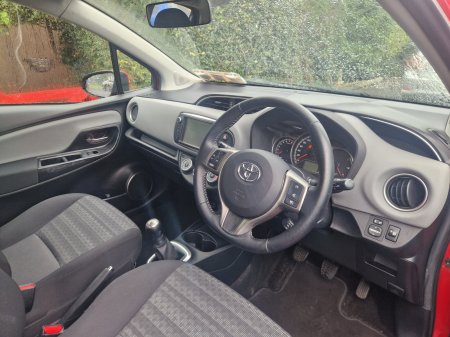 2016 Toyota Yaris - photo 6