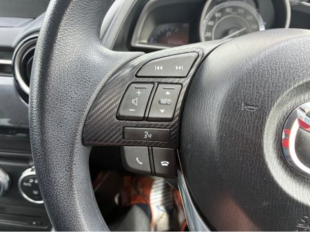 2016 Mazda Demio - photo 17