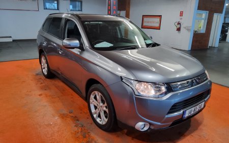 2014 Mitsubishi Outlander 2.2 DI-D 150PS 6MT 4WD 7-Seater Intense