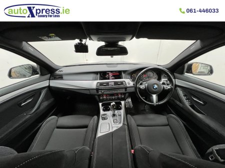2017 BMW 5-Series - photo 2