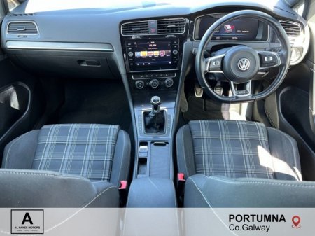 2018 Volkswagen Golf - photo 2
