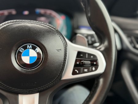 2022 BMW 5-Series - photo 21