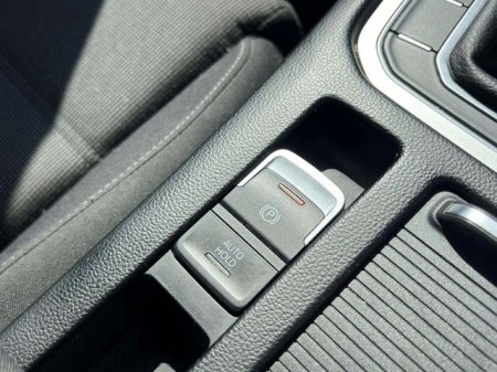 2017 Volkswagen Passat - photo 31