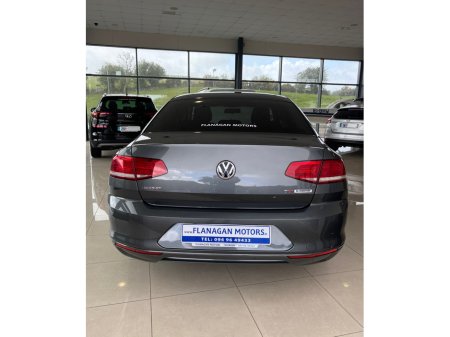 2016 Volkswagen Passat - photo 5