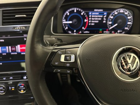 2020 Volkswagen Golf - photo 27