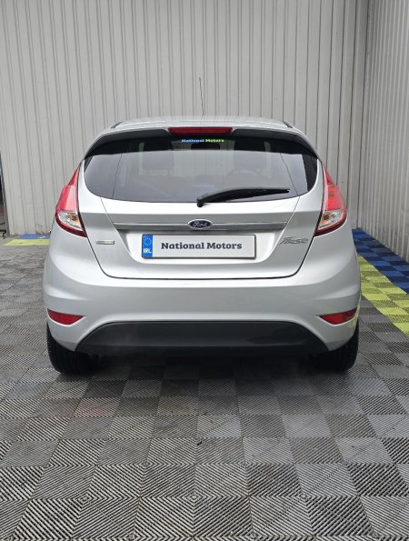 2015 Ford Fiesta - photo 4