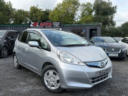 2011 Honda Fit - photo 2