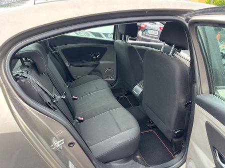 2012 Renault Fluence - photo 3
