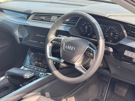 2023 Audi Q8 e-tron - photo 20