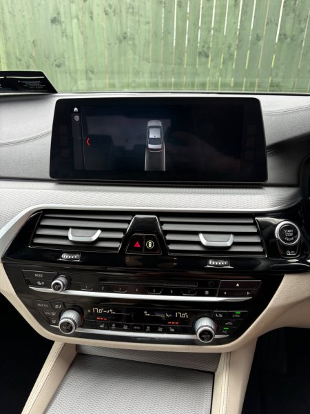 2017 BMW 5-Series - photo 19