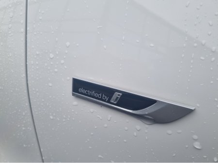 2022 BMW 3-Series - photo 21