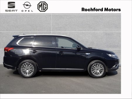 2020 Mitsubishi Outlander - photo 3