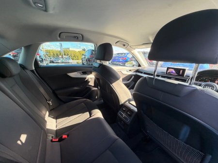 2017 Audi A4 - photo 32