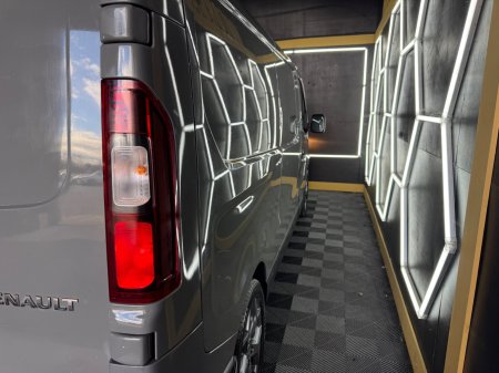 2016 Renault Trafic - photo 12