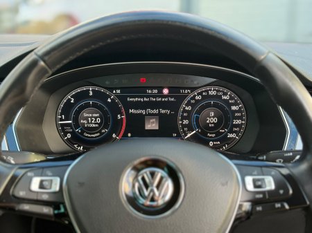 2020 Volkswagen Passat - photo 15