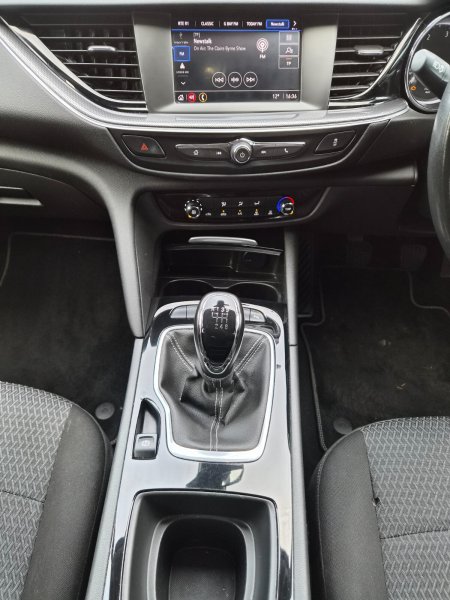2022 Opel Insignia - photo 15