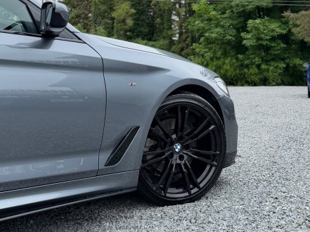 2019 BMW 5-Series - photo 22