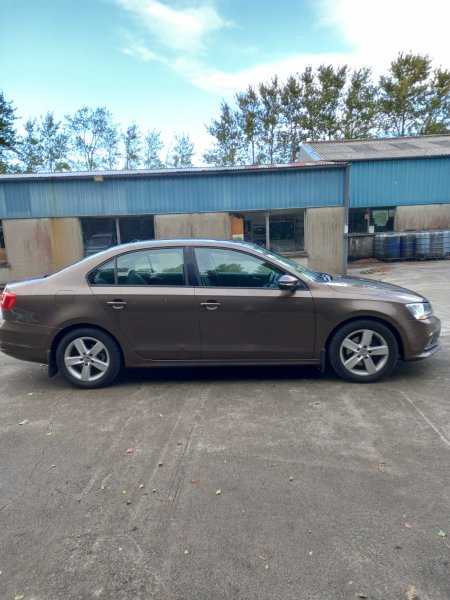 2016 Volkswagen Jetta - photo 2