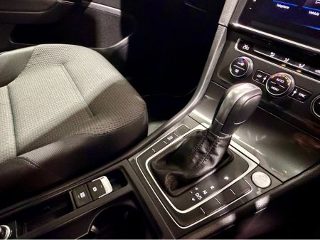 2018 Volkswagen Golf - photo 3