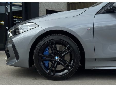 2023 BMW 1-Series - photo 6