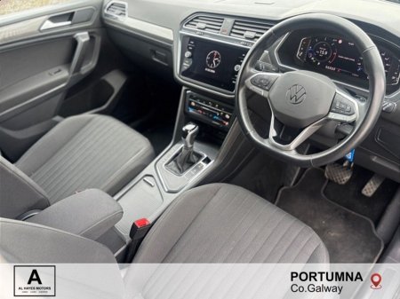 2023 Volkswagen Tiguan Allspace - photo 2