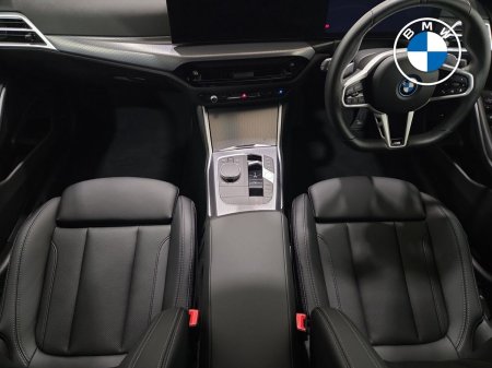 2026 BMW 3-Series - photo 4