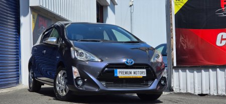 2015 Toyota Aqua - photo 2