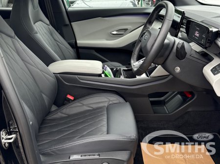 2026 Ford Capri - photo 4