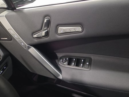 2025 BMW iX - photo 23