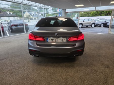 2017 BMW 5-Series - photo 4