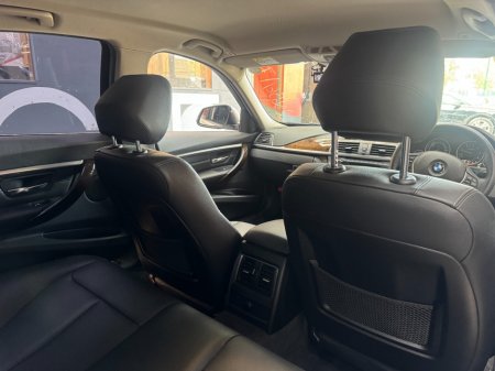 2017 BMW 3-Series - photo 16