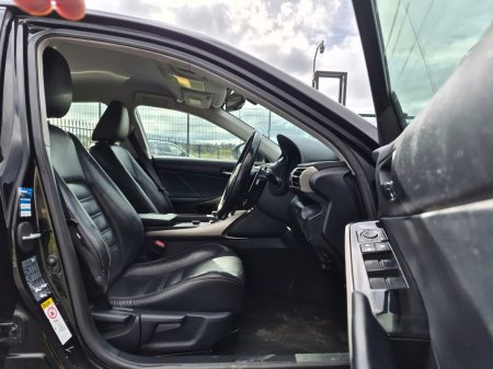 2015 Lexus IS - photo 14