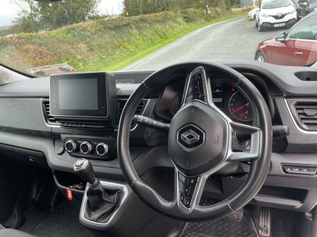 2023 Renault Trafic - photo 10