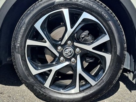2019 Toyota C-HR - photo 10
