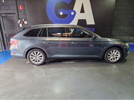 2022 Skoda Superb - photo 11