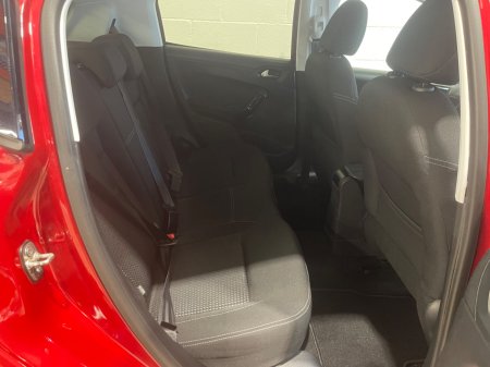 2017 Peugeot 208 - photo 14