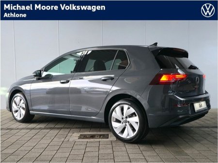 2027 Volkswagen Golf - photo 3