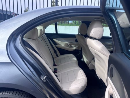 2017 Mercedes-Benz E-Class - photo 5