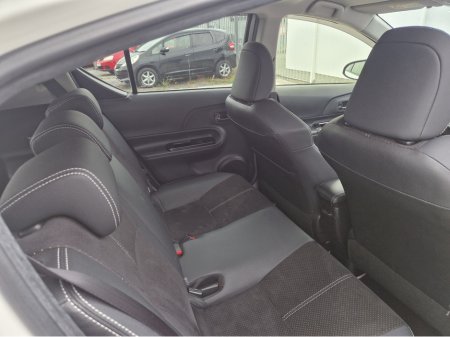 2015 Toyota Aqua - photo 19
