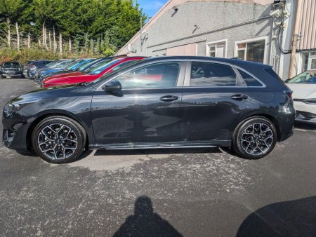 2025 Kia Ceed - photo 2