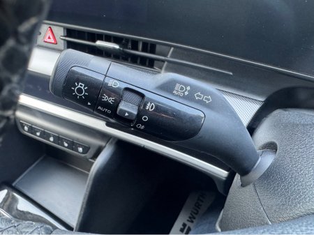 2025 Kia Sportage - photo 31