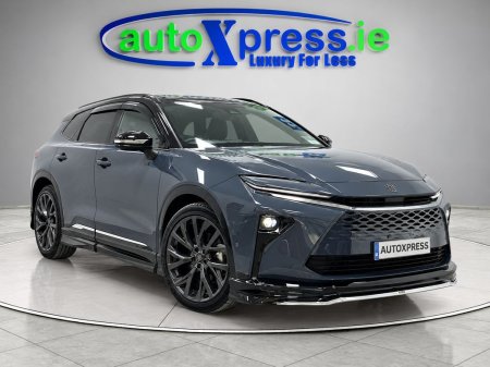 2025 Toyota Crown 2.5 Hybrid 4 WD, 360 camera, Ultra Low mileage