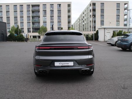 2026 Porsche Cayenne - photo 12